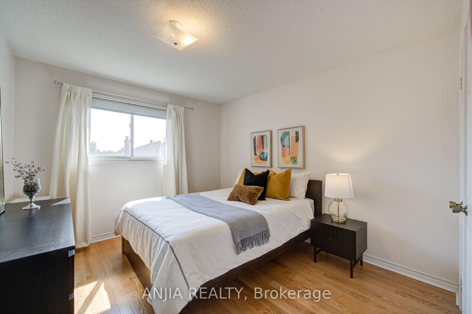 Photo 27 of 8 Brooklyn Crescent, Markham, Unionville — HOMEH