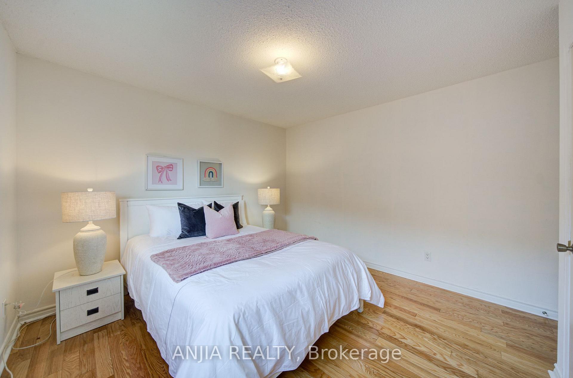 Photo 31 of 8 Brooklyn Crescent, Markham, Unionville — HOMEH