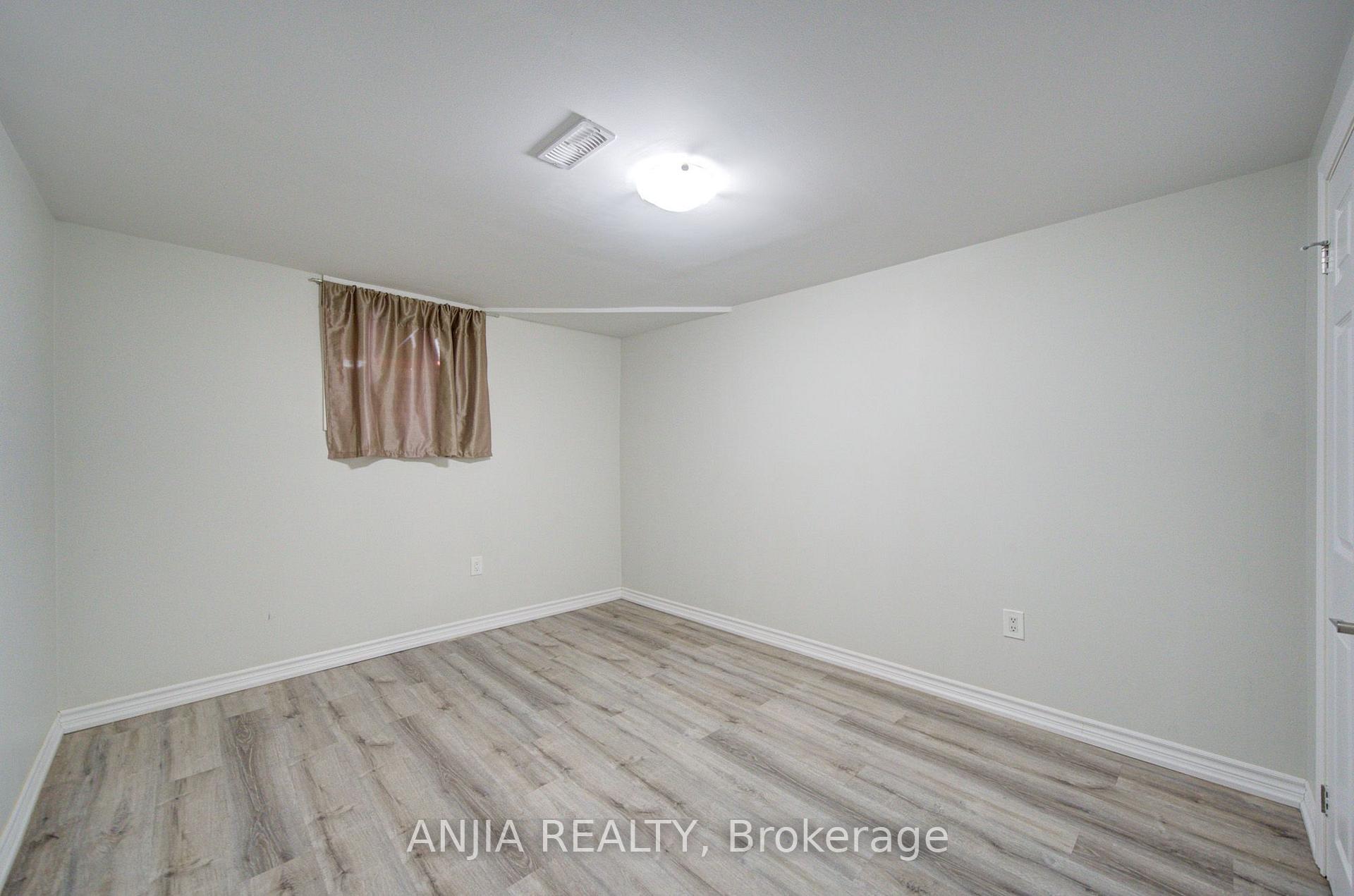 Photo 40 of 8 Brooklyn Crescent, Markham, Unionville — HOMEH