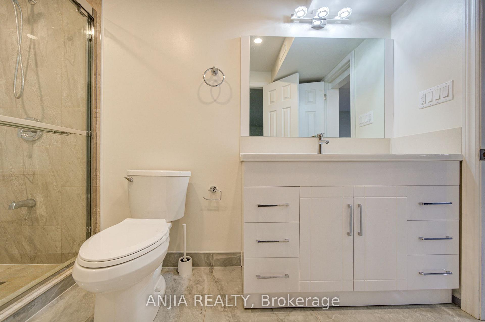 Photo 42 of 8 Brooklyn Crescent, Markham, Unionville — HOMEH