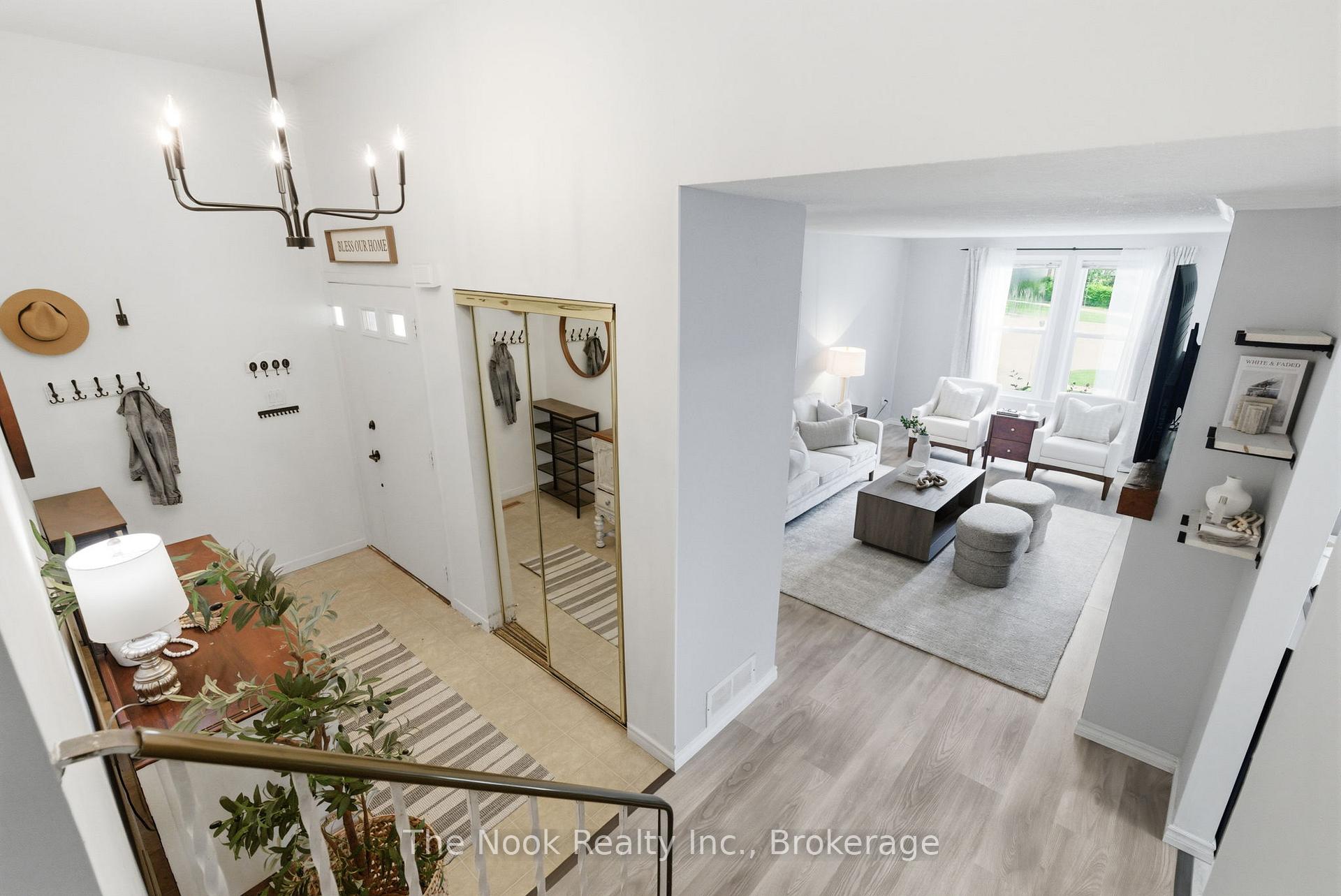 Photo 9 of 30 Deerpark Crescent, Clarington, Bowmanville — HOMEH
