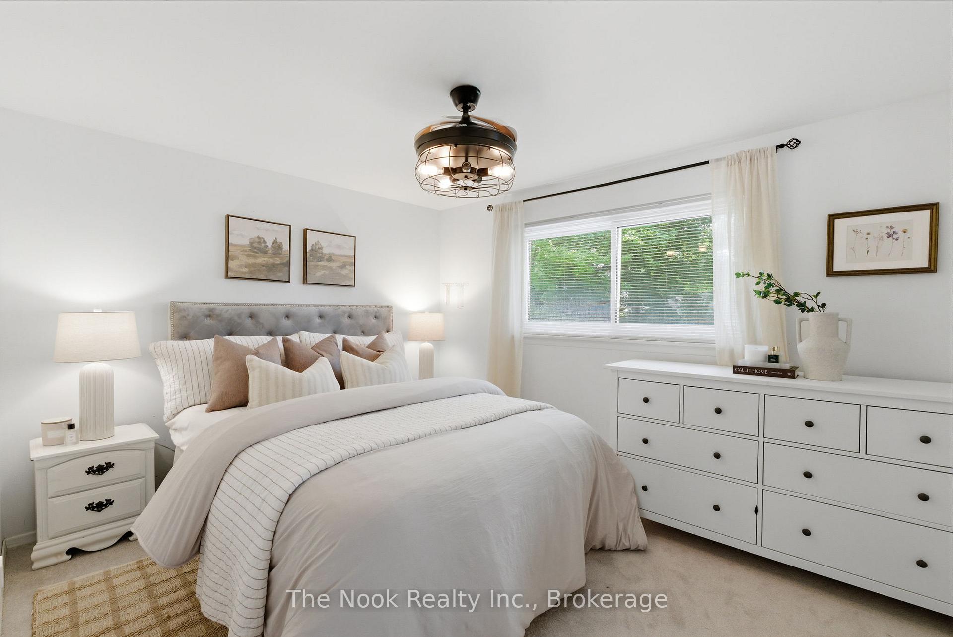 Photo 30 of 30 Deerpark Crescent, Clarington, Bowmanville — HOMEH