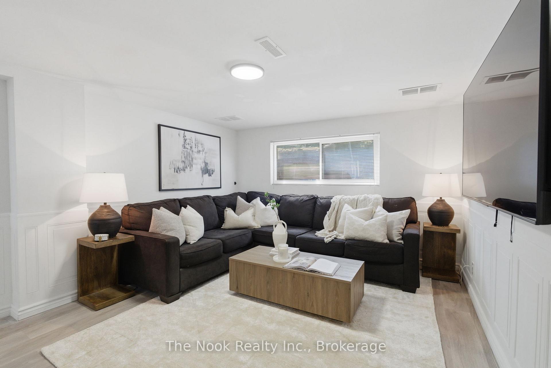 Photo 39 of 30 Deerpark Crescent, Clarington, Bowmanville — HOMEH