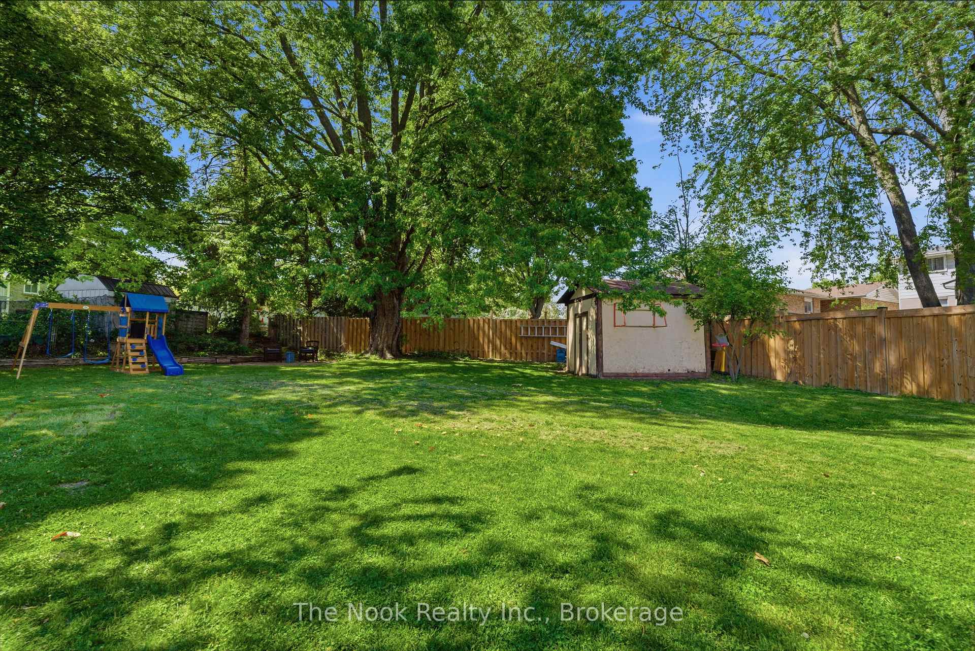 Photo 44 of 30 Deerpark Crescent, Clarington, Bowmanville — HOMEH