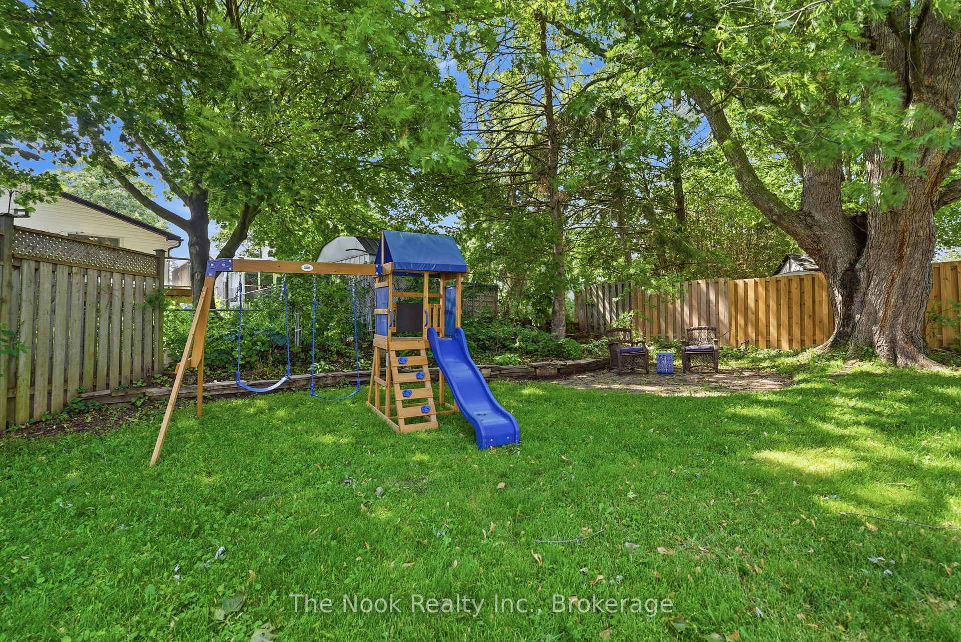 Photo 47 of 30 Deerpark Crescent, Clarington, Bowmanville — HOMEH