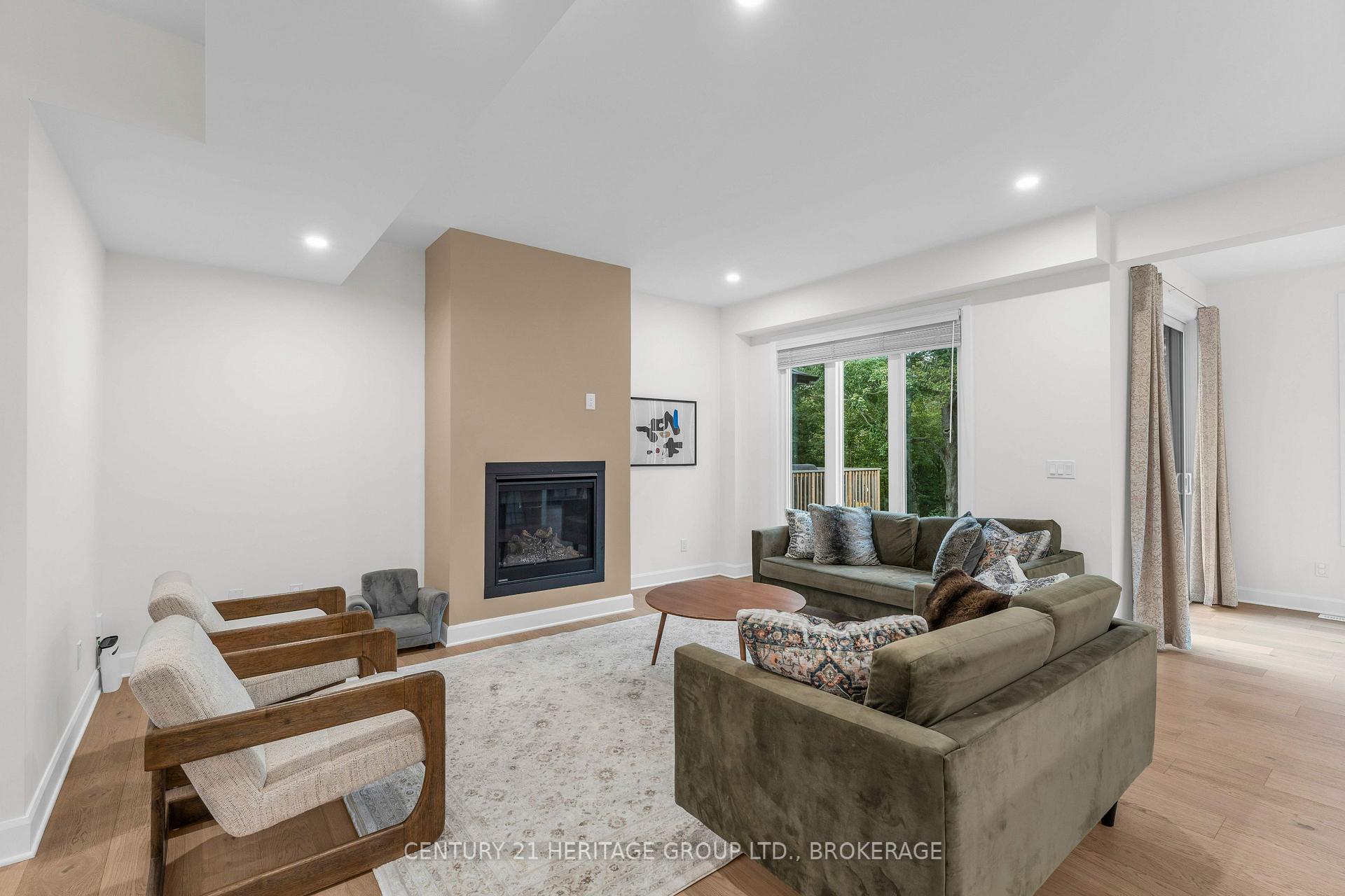 Photo 11 of 1625 Boardwalk Drive, Kingston, City Northwest — HOMEH