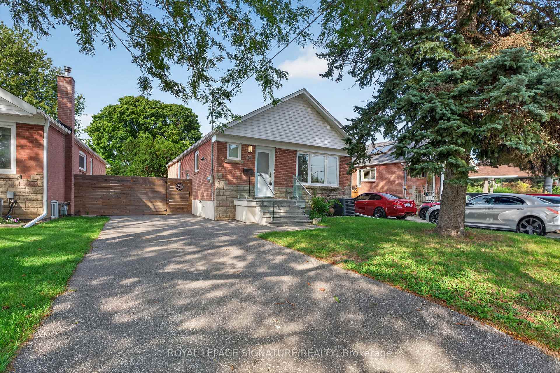 Photo 2 of 24 Glenshaw Crescent, Toronto, O'Connor-Parkview — HOMEH