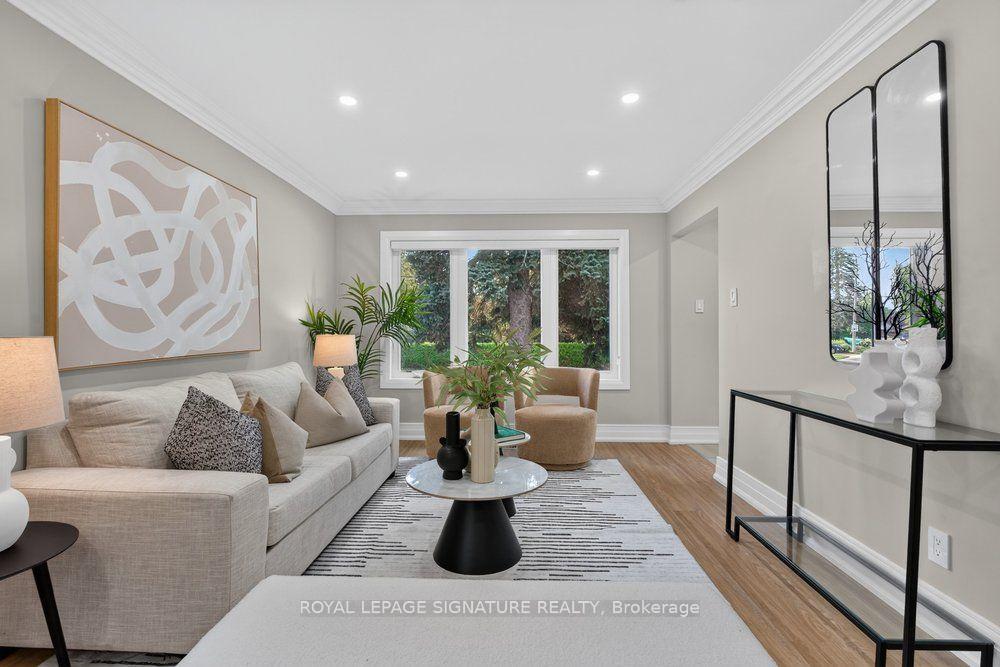 Photo 9 of 24 Glenshaw Crescent, Toronto, O'Connor-Parkview — HOMEH