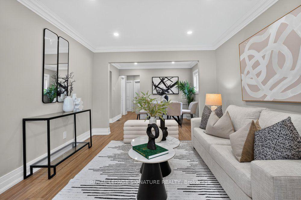 Photo 10 of 24 Glenshaw Crescent, Toronto, O'Connor-Parkview — HOMEH