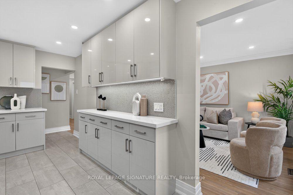 Photo 16 of 24 Glenshaw Crescent, Toronto, O'Connor-Parkview — HOMEH