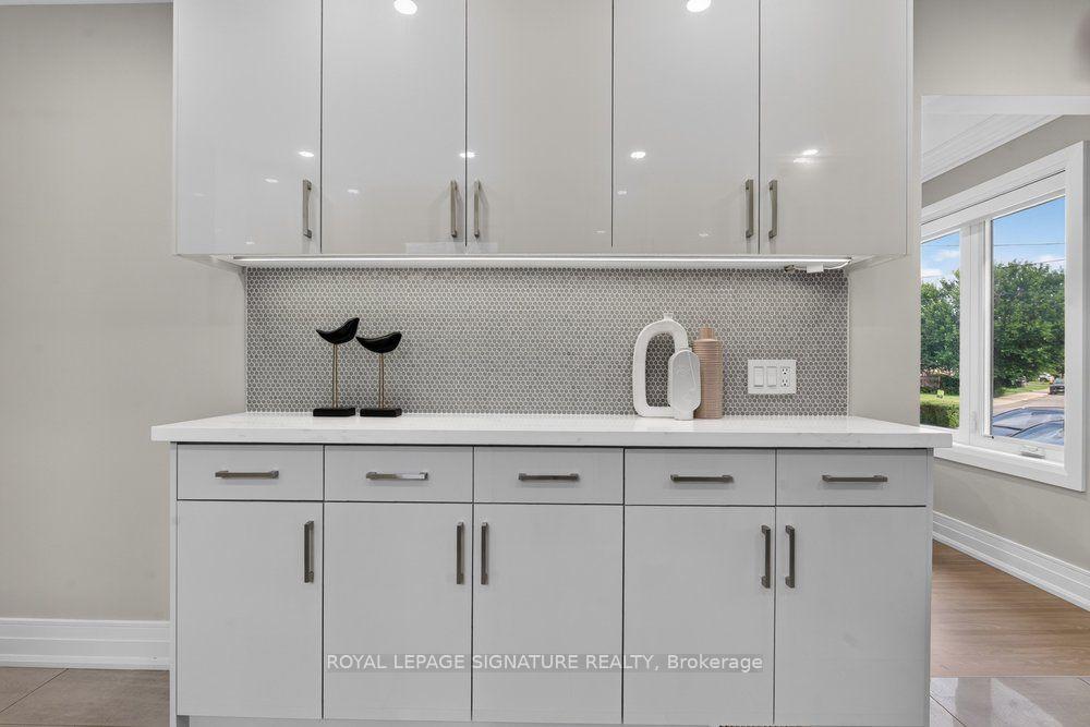 Photo 18 of 24 Glenshaw Crescent, Toronto, O'Connor-Parkview — HOMEH