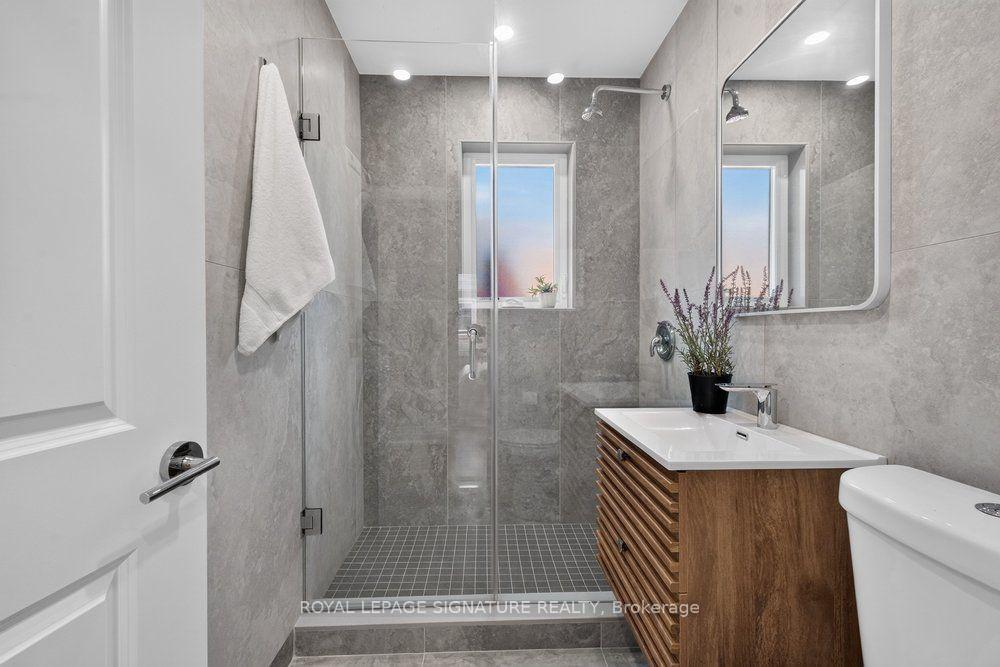 Photo 26 of 24 Glenshaw Crescent, Toronto, O'Connor-Parkview — HOMEH