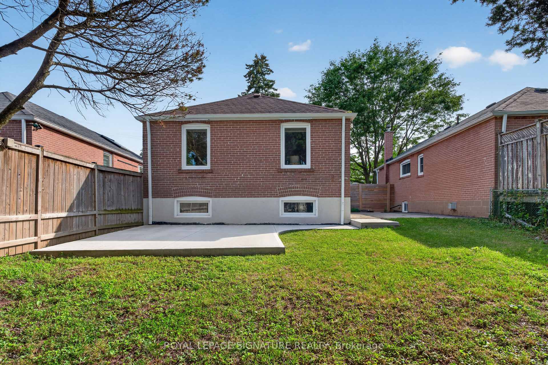 Photo 40 of 24 Glenshaw Crescent, Toronto, O'Connor-Parkview — HOMEH