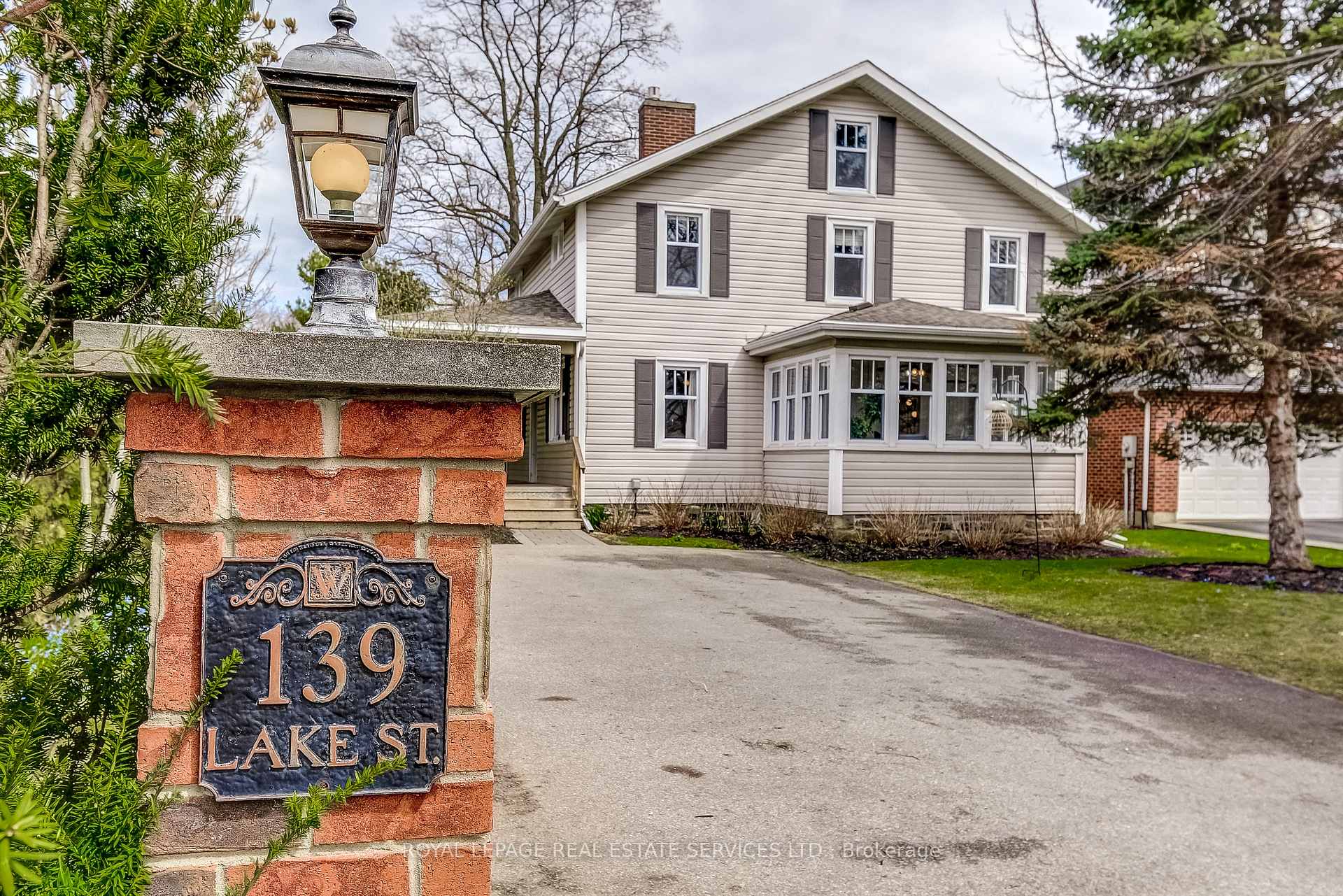 Photo 1 of 139 Lake Street, Grimsby, Grimsby Beach — HOMEH