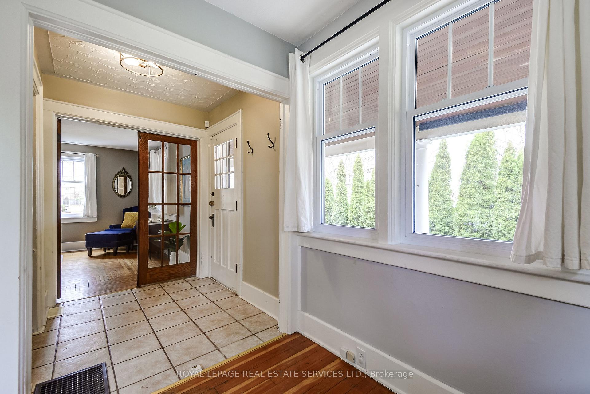 Photo 6 of 139 Lake Street, Grimsby, Grimsby Beach — HOMEH