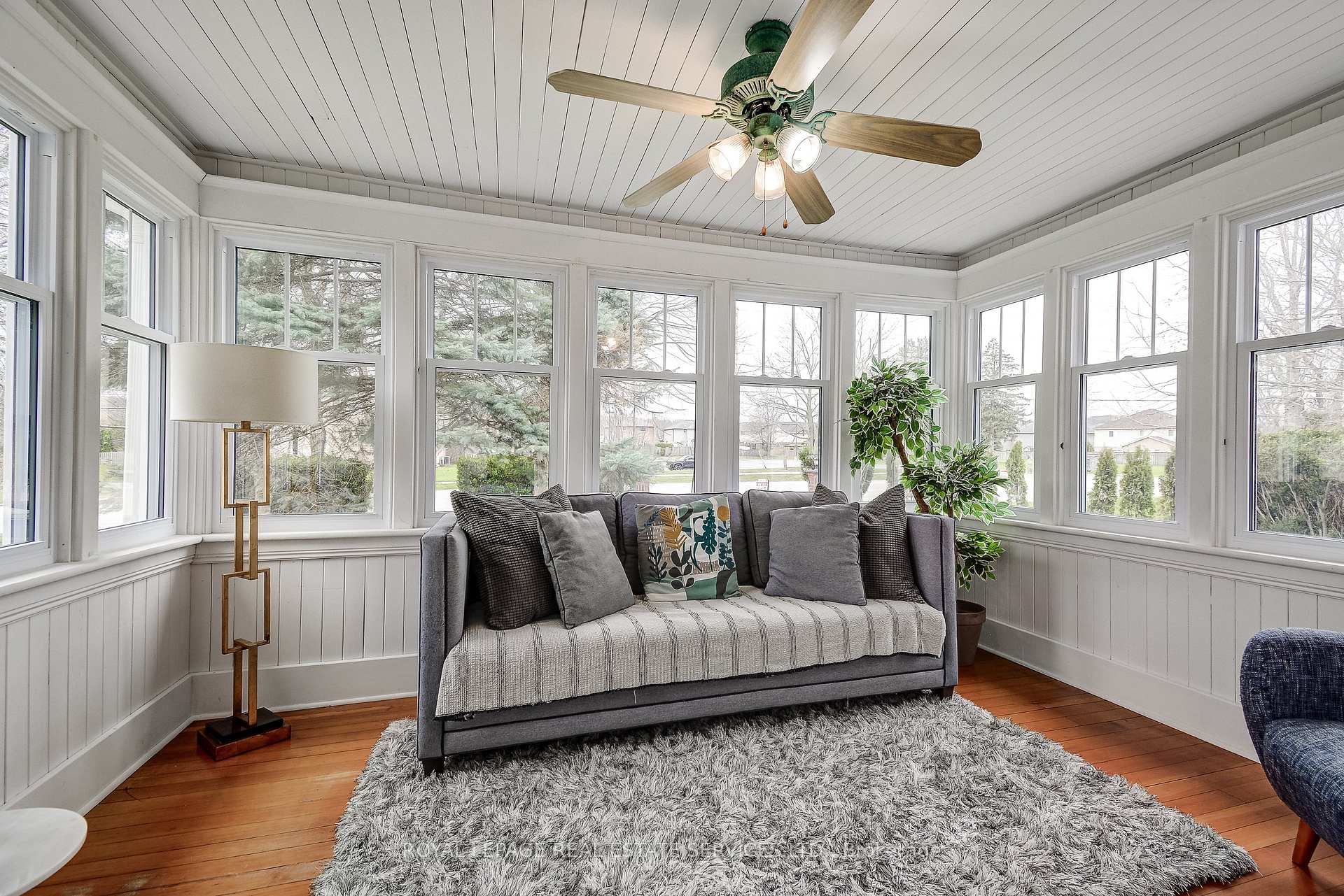 Photo 13 of 139 Lake Street, Grimsby, Grimsby Beach — HOMEH