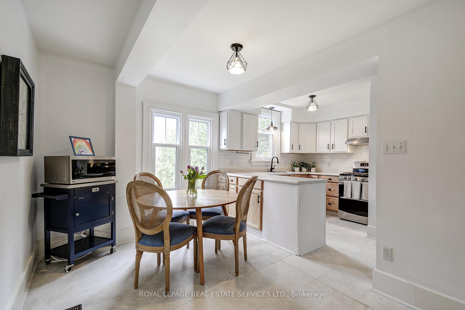 Photo 15 of 139 Lake Street, Grimsby, Grimsby Beach — HOMEH