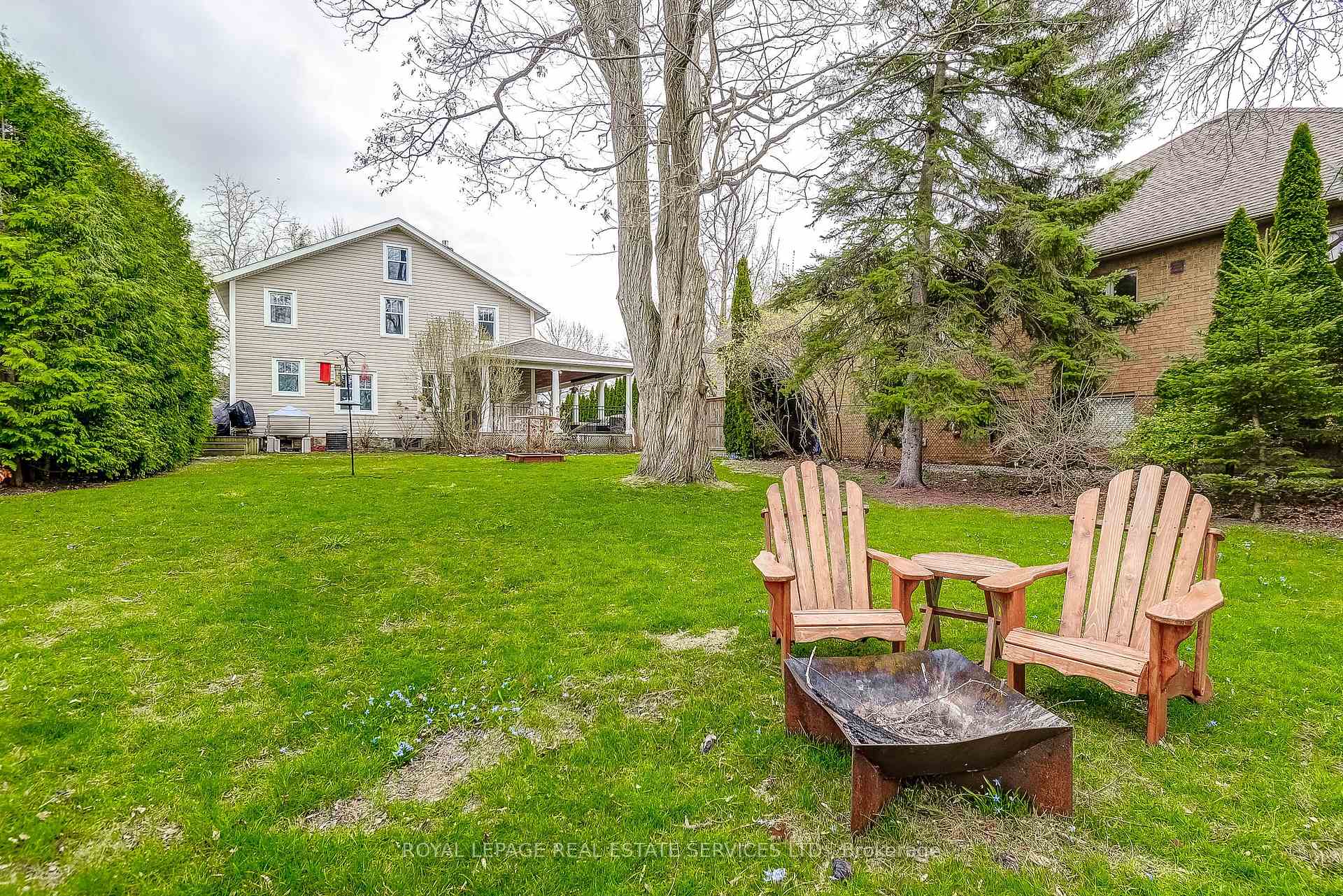 Photo 33 of 139 Lake Street, Grimsby, Grimsby Beach — HOMEH