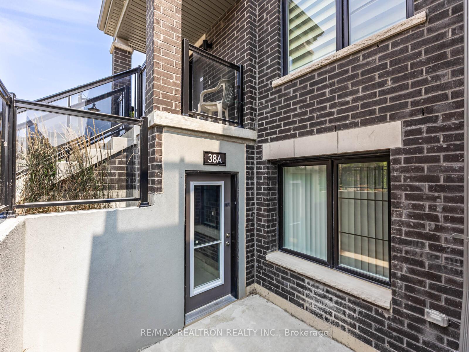 Photo 2 of Unit 16, 38A Lookout Drive, Clarington, Bowmanville — HOMEH