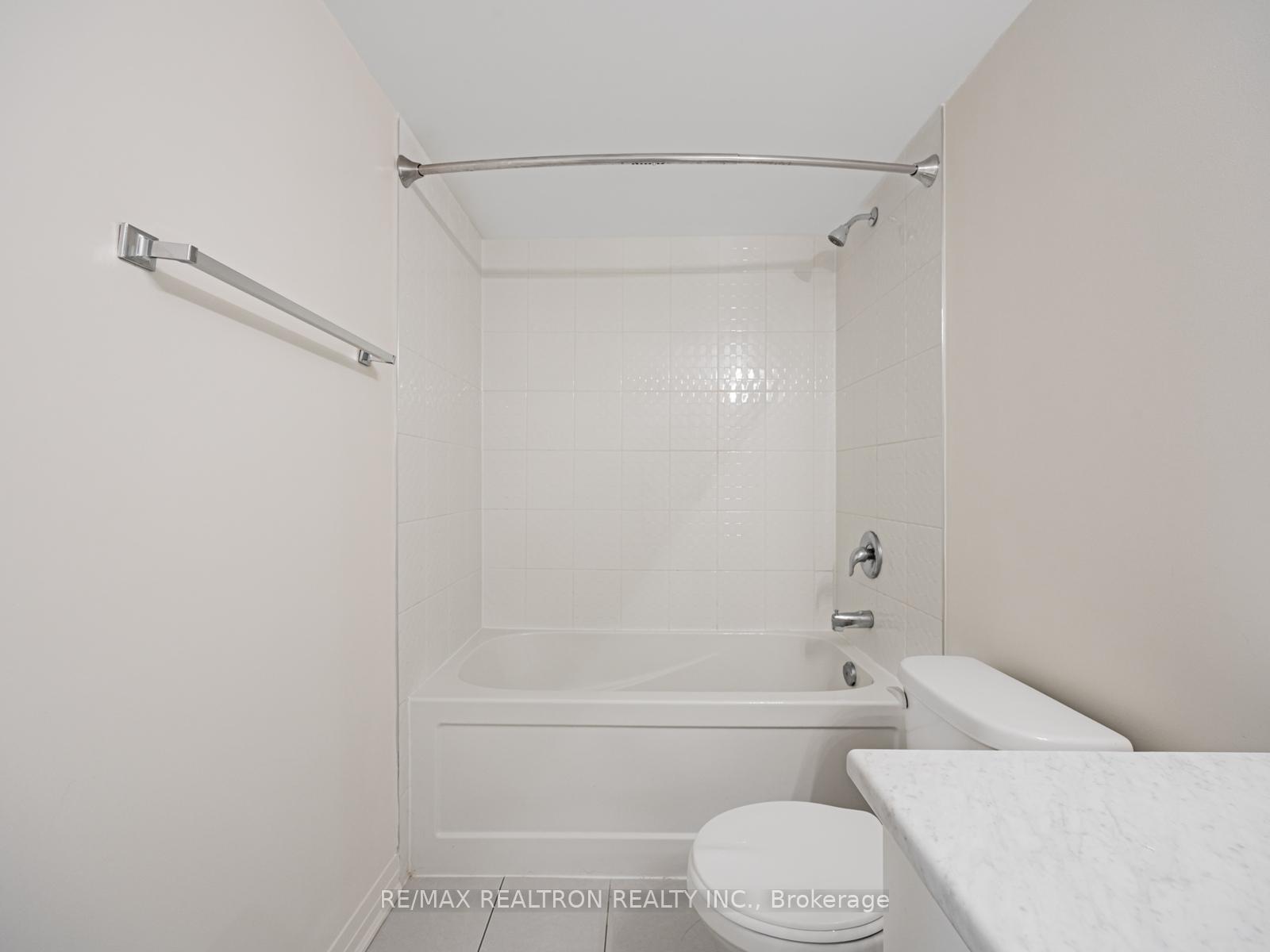 Photo 18 of Unit 16, 38A Lookout Drive, Clarington, Bowmanville — HOMEH