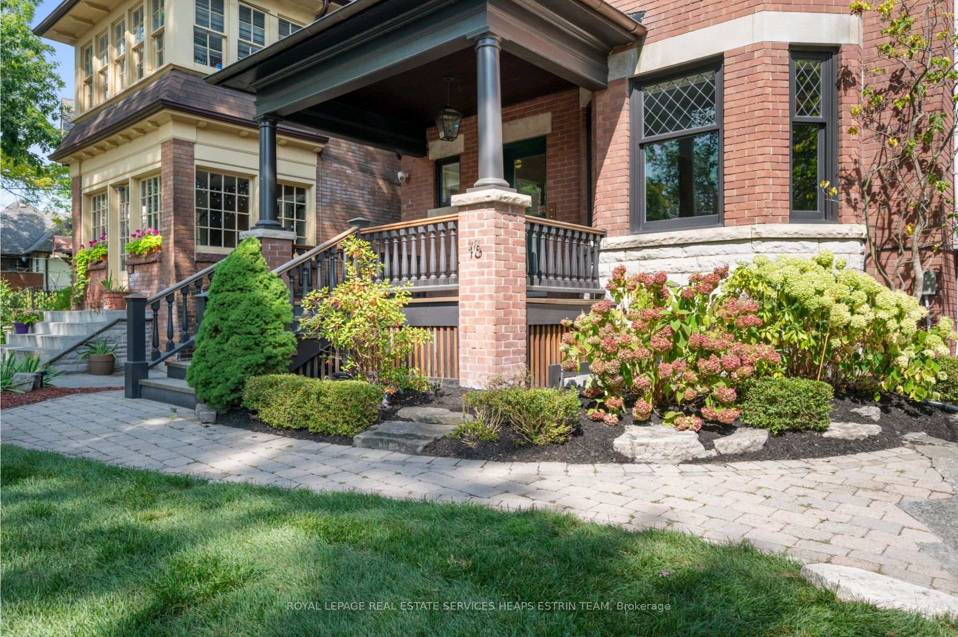 Photo 4 of Unit Third, 18 Castle Frank Crescent, Toronto, Rosedale-Moore Park — HOMEH