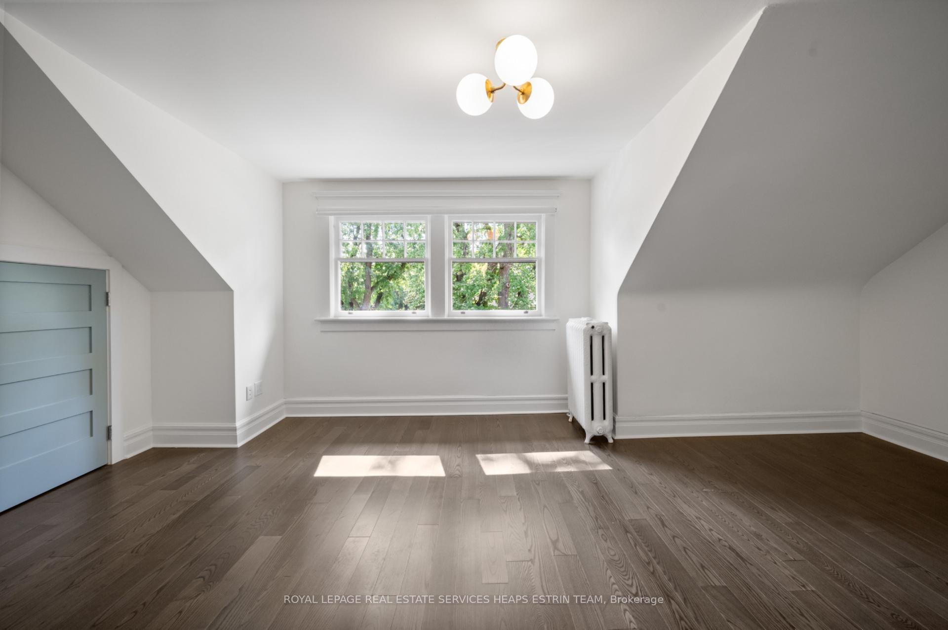 Photo 9 of Unit Third, 18 Castle Frank Crescent, Toronto, Rosedale-Moore Park — HOMEH