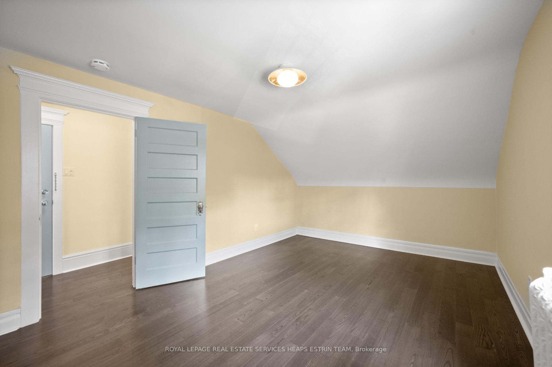 Photo 15 of Unit Third, 18 Castle Frank Crescent, Toronto, Rosedale-Moore Park — HOMEH