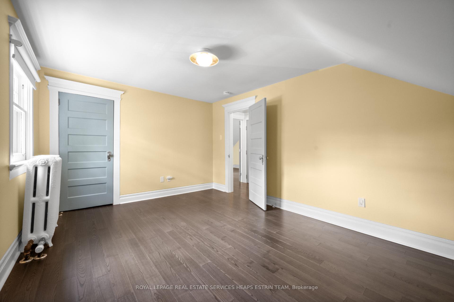 Photo 16 of Unit Third, 18 Castle Frank Crescent, Toronto, Rosedale-Moore Park — HOMEH