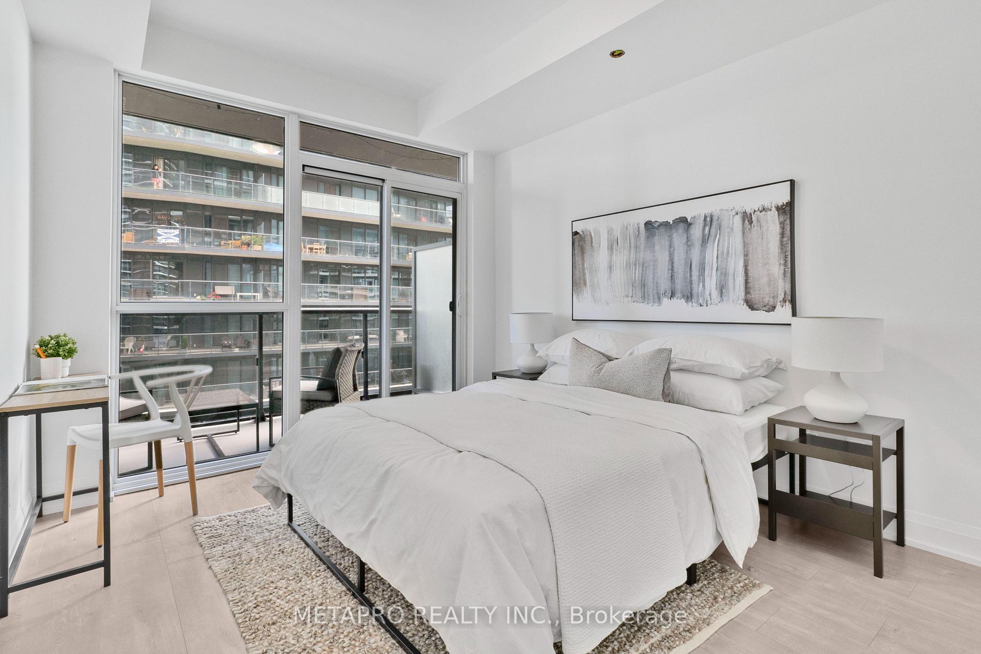 Photo 9 of Unit 809, 110 Marine Parade Drive, Etobicoke, Mimico — HOMEH