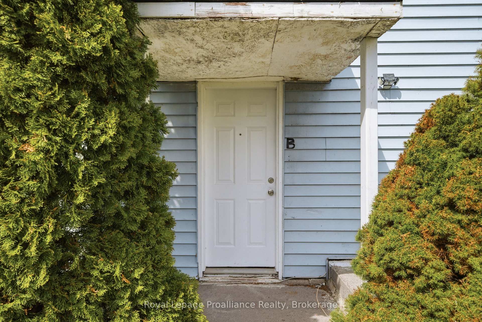 Photo 5 of 199 Dundas Street E, Quinte West, Trenton Ward — HOMEH