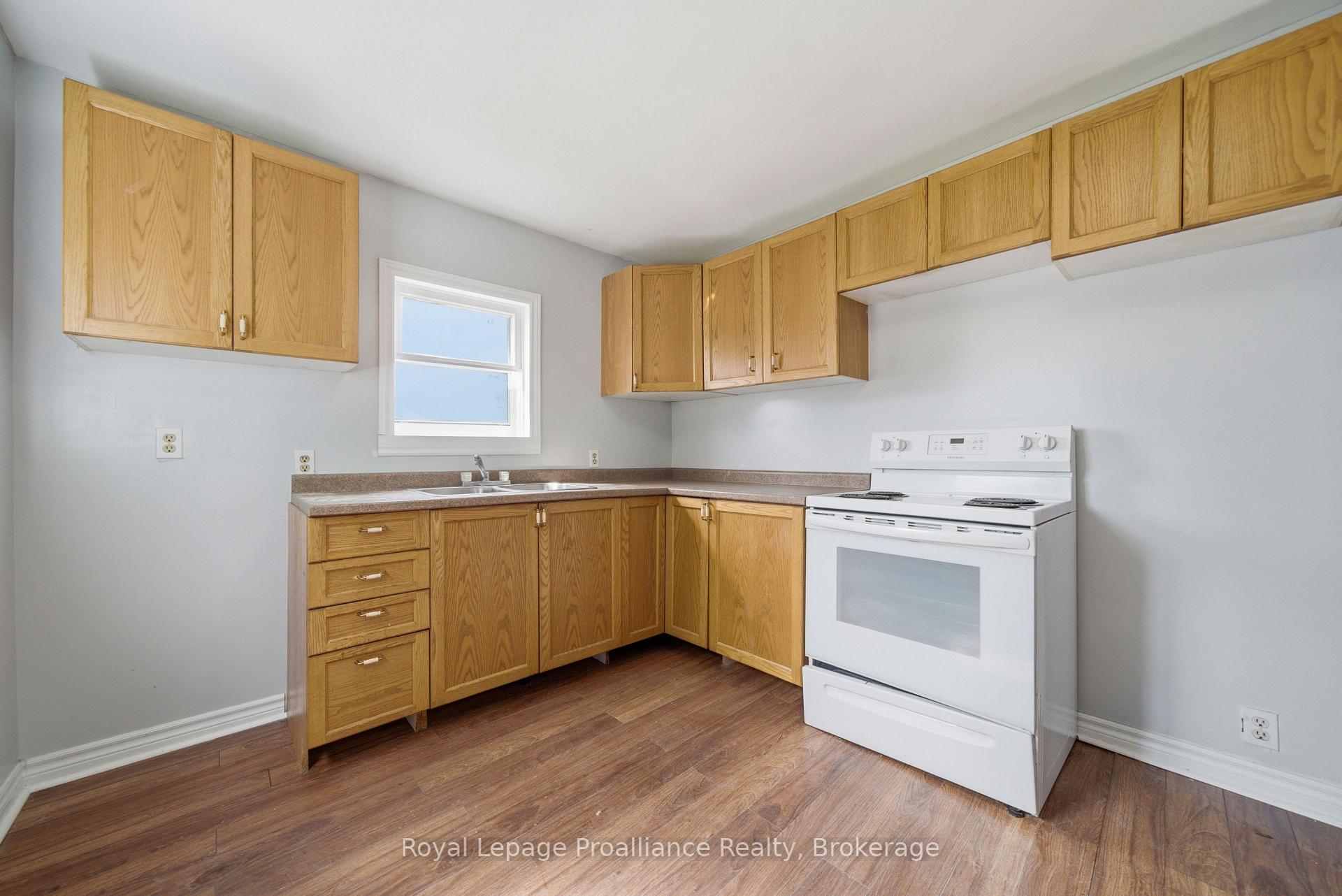 Photo 19 of 199 Dundas Street E, Quinte West, Trenton Ward — HOMEH