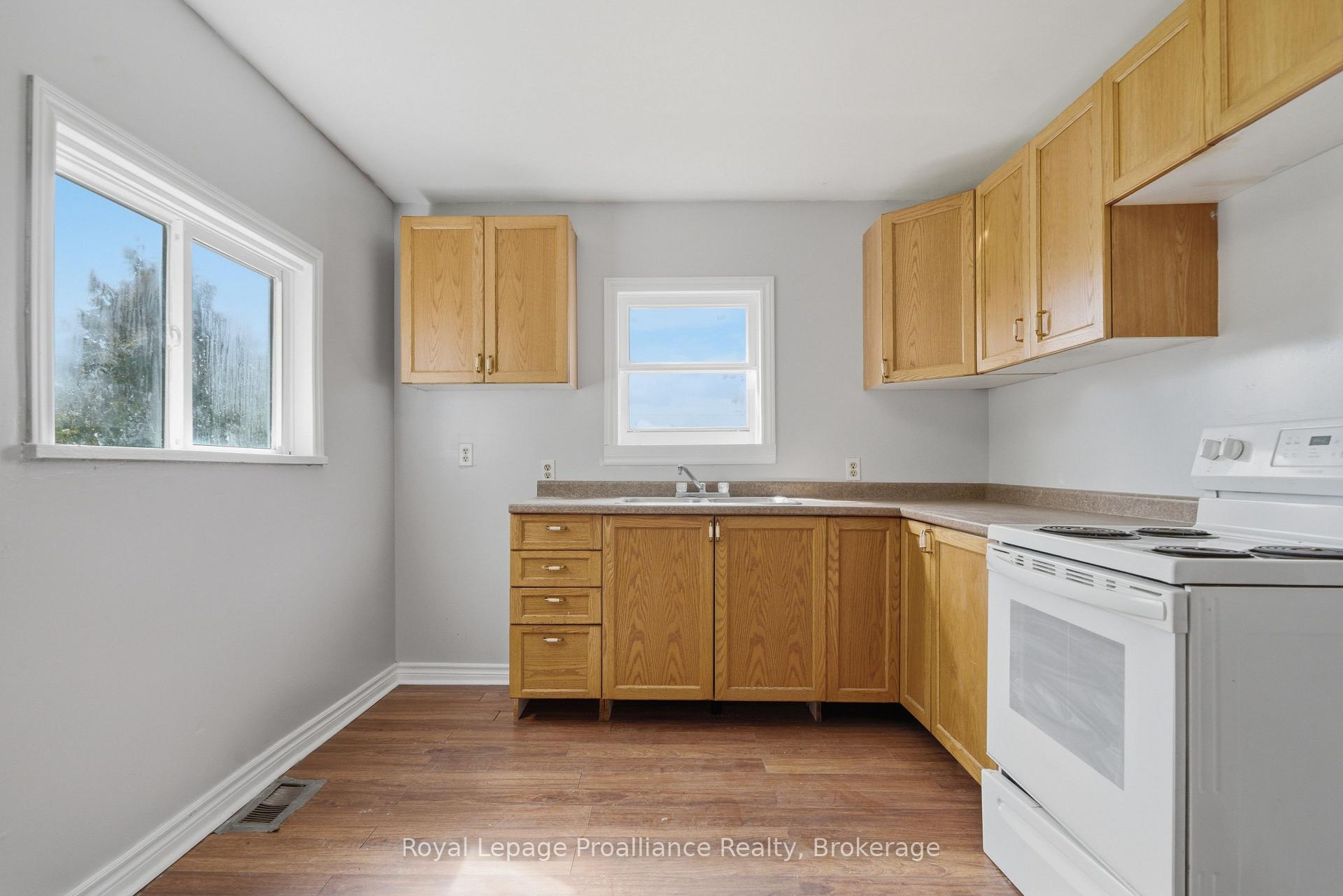 Photo 20 of 199 Dundas Street E, Quinte West, Trenton Ward — HOMEH