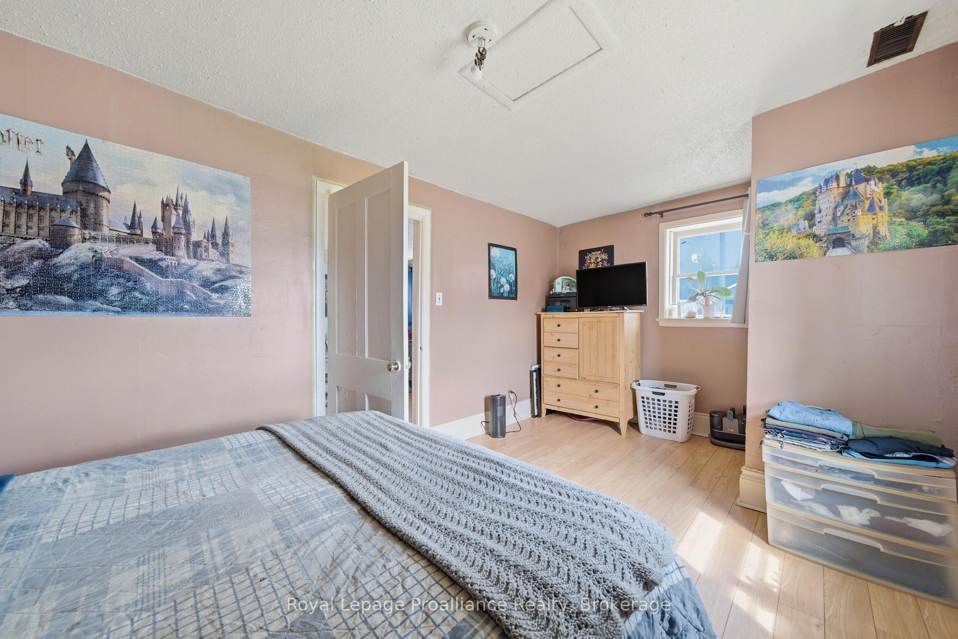 Photo 22 of 199 Dundas Street E, Quinte West, Trenton Ward — HOMEH