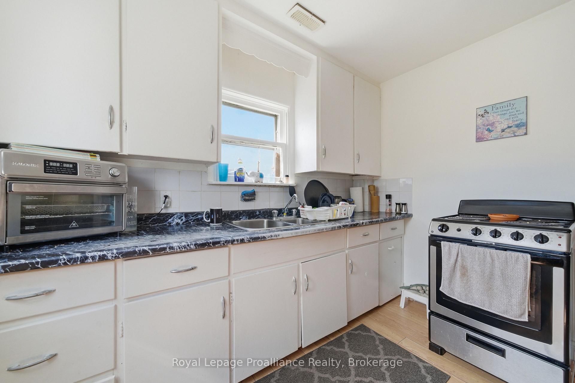 Photo 27 of 199 Dundas Street E, Quinte West, Trenton Ward — HOMEH