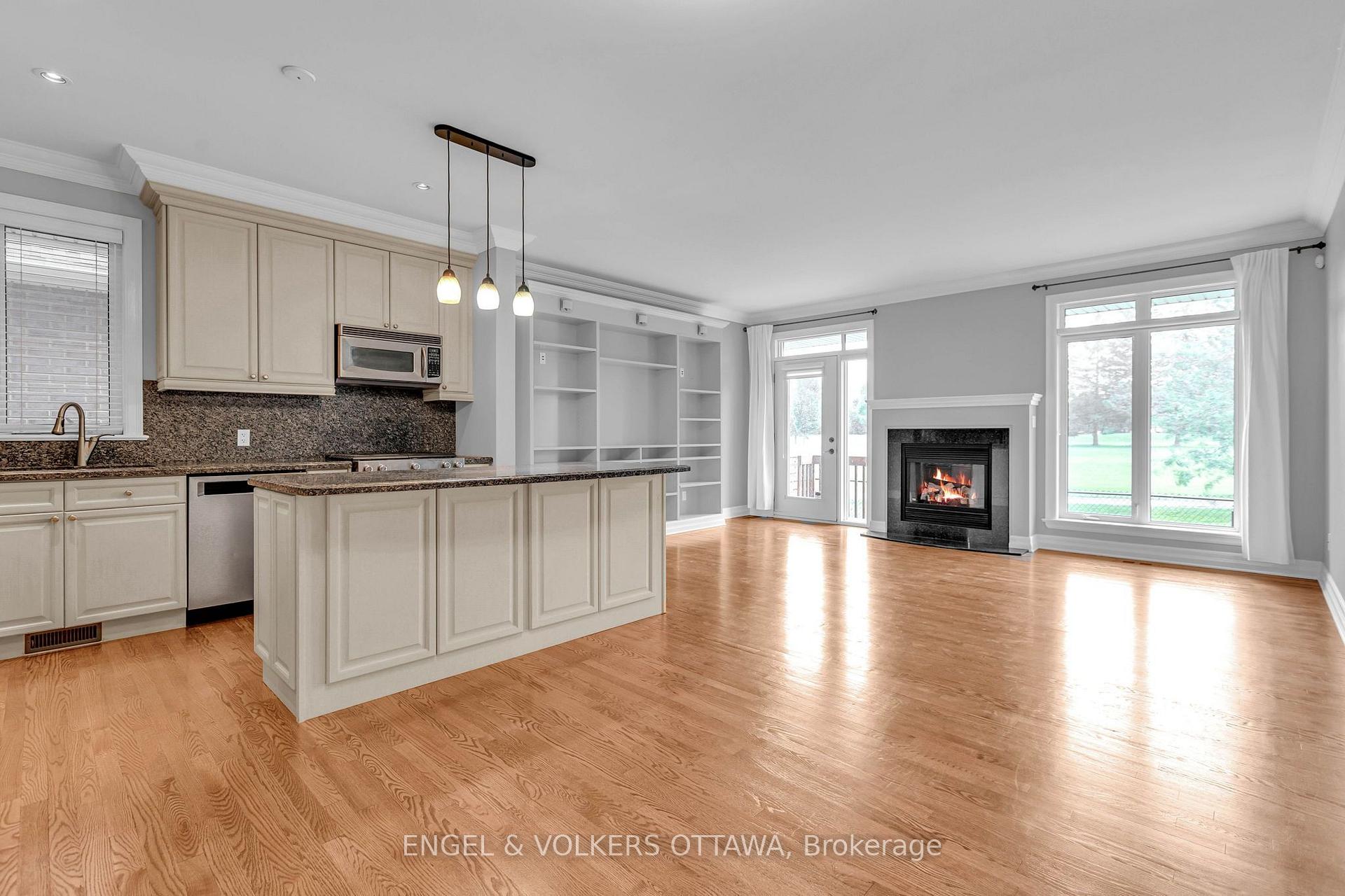 Photo 8 of 108 Manorhill Private, Ottawa, Guildwood Estates - Urbandale Acres — HOMEH