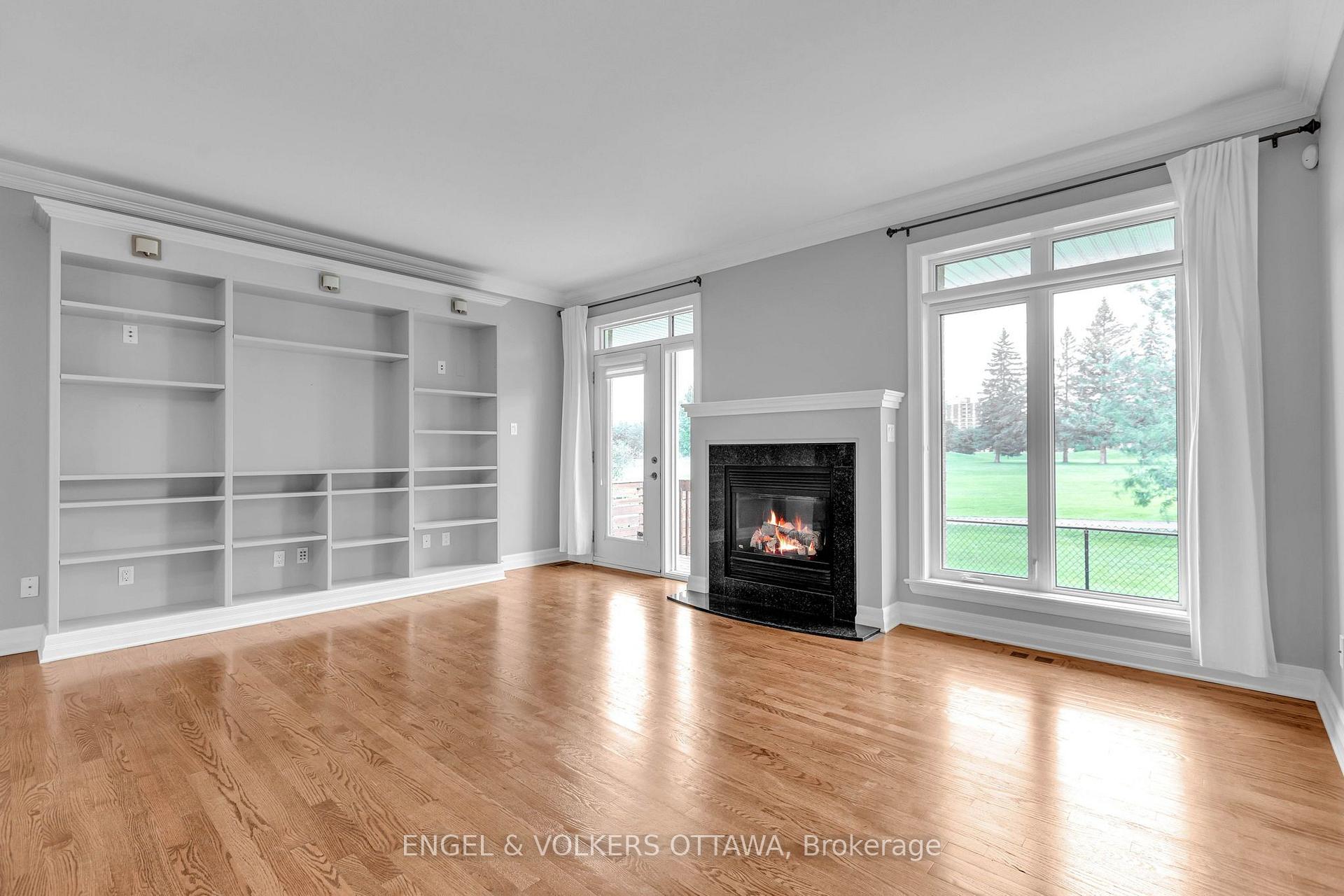 Photo 10 of 108 Manorhill Private, Ottawa, Guildwood Estates - Urbandale Acres — HOMEH