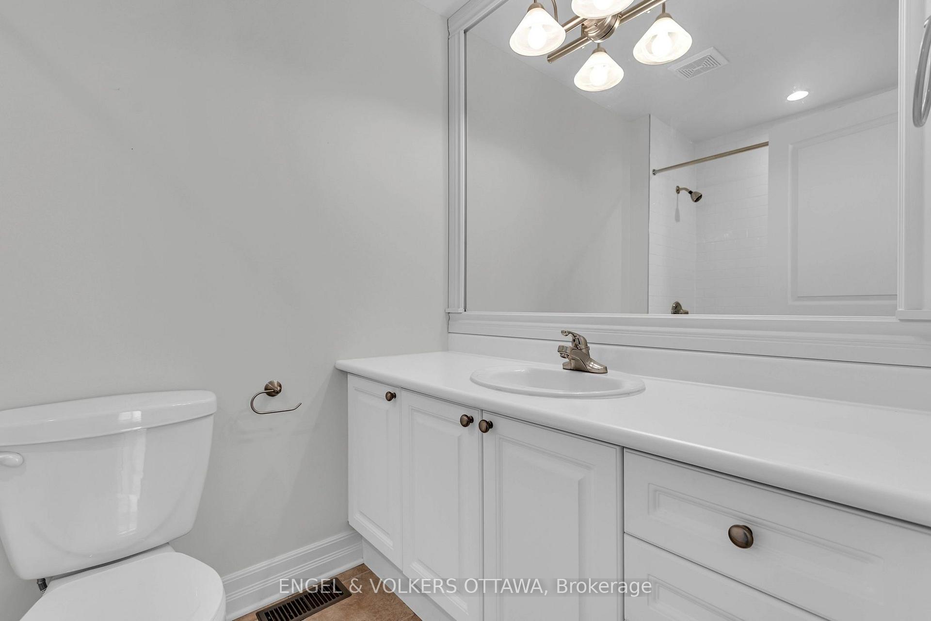Photo 21 of 108 Manorhill Private, Ottawa, Guildwood Estates - Urbandale Acres — HOMEH