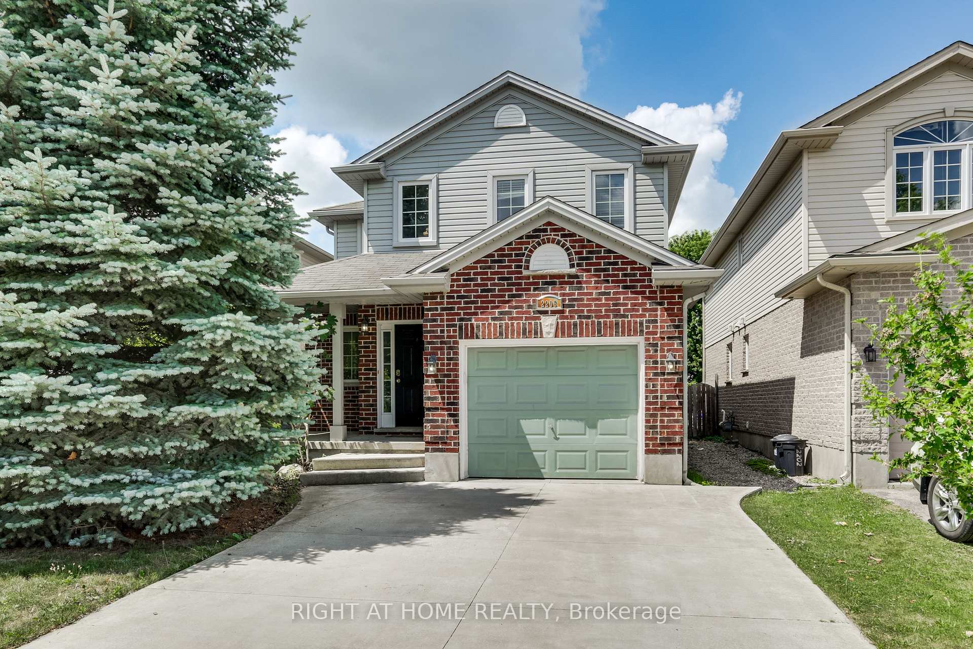 Photo 2 of 2206 Coronation Drive, London, North E — HOMEH