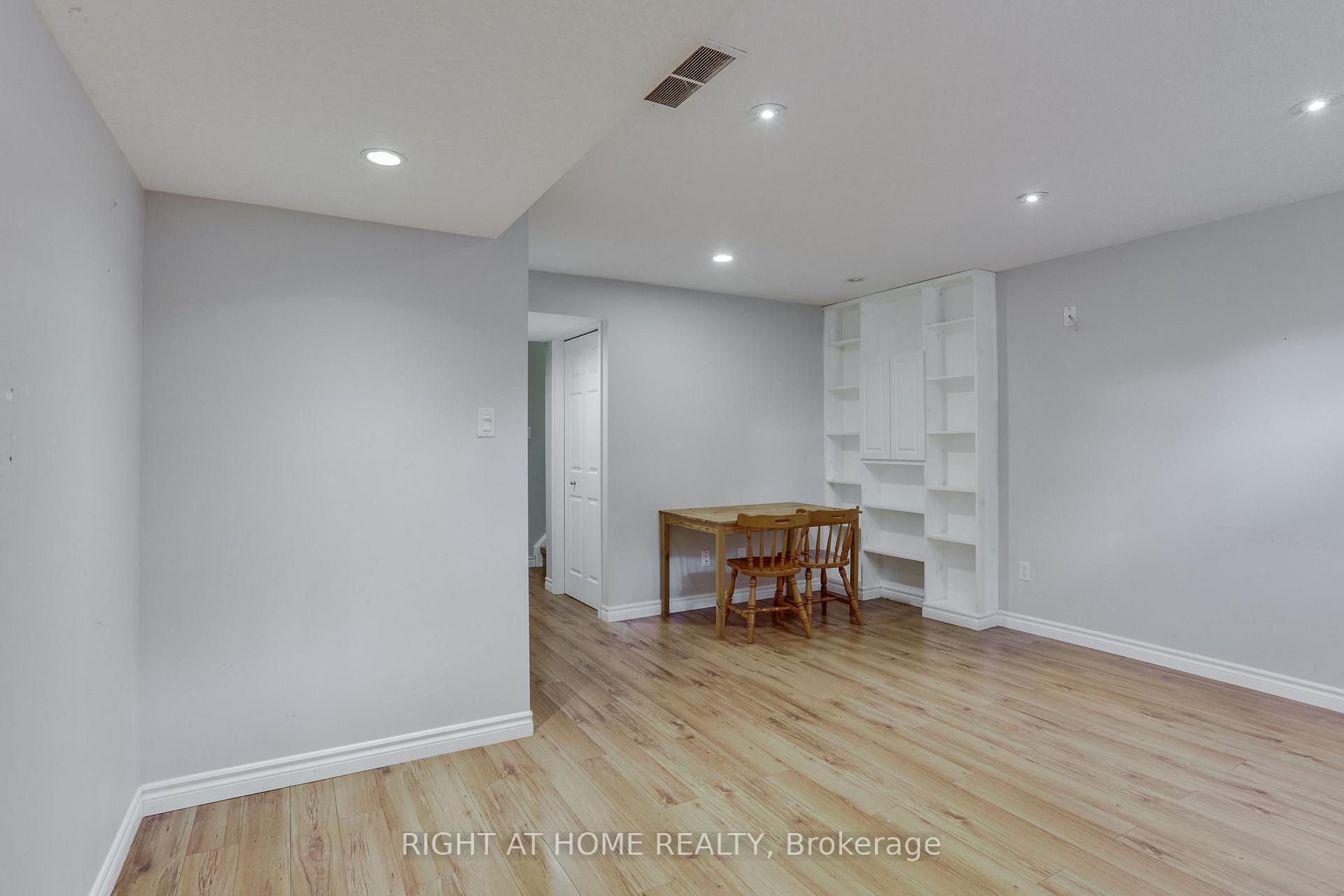 Photo 30 of 2206 Coronation Drive, London, North E — HOMEH