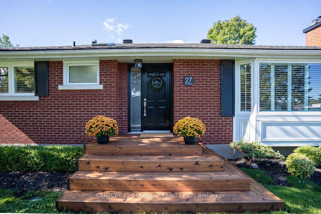Photo 2 of 27 Roundhay Drive, Ottawa, Manordale — HOMEH