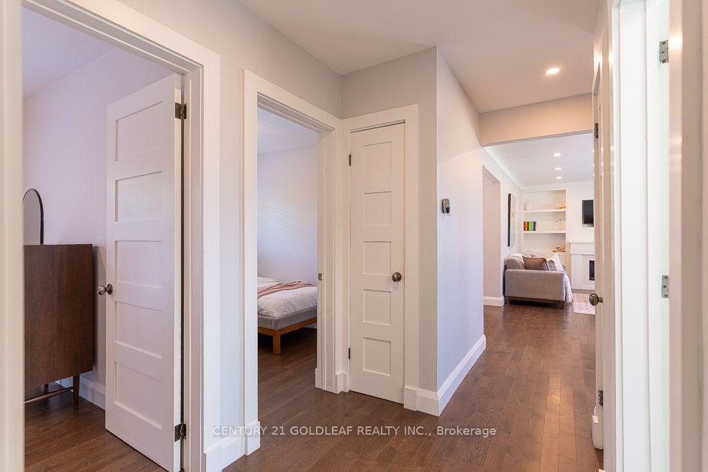 Photo 15 of 27 Roundhay Drive, Ottawa, Manordale — HOMEH