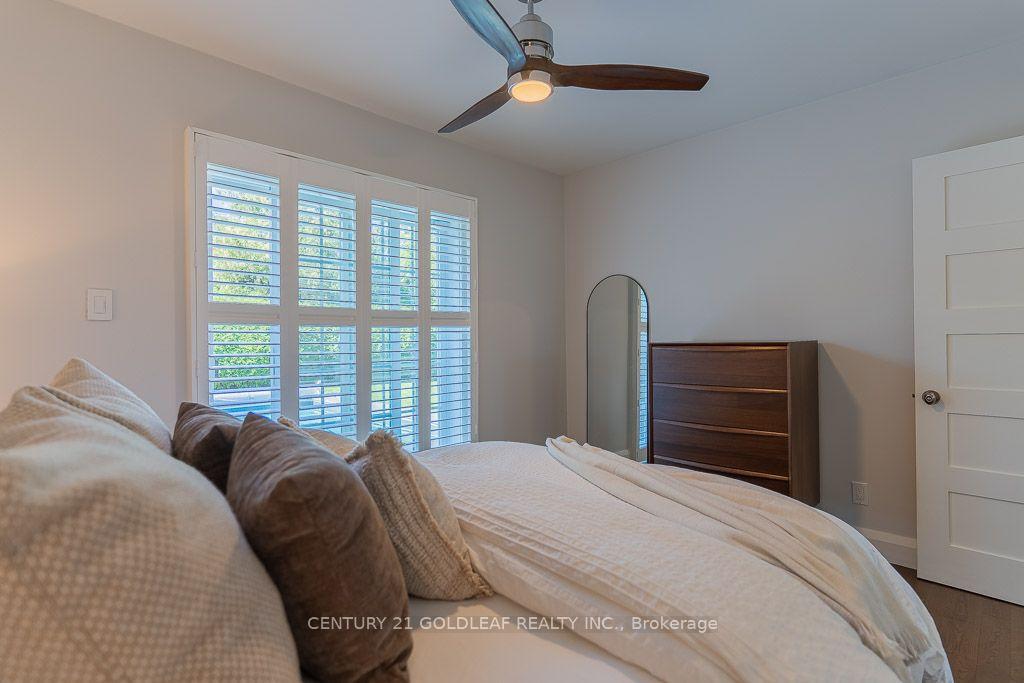 Photo 17 of 27 Roundhay Drive, Ottawa, Manordale — HOMEH