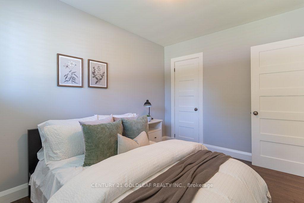 Photo 23 of 27 Roundhay Drive, Ottawa, Manordale — HOMEH