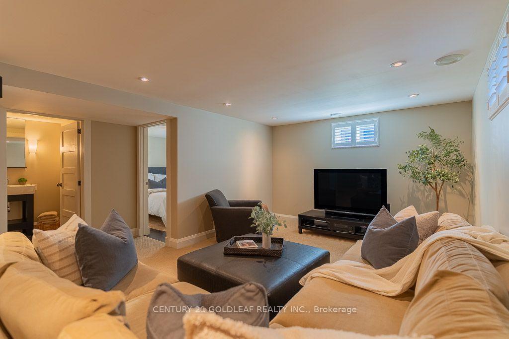 Photo 27 of 27 Roundhay Drive, Ottawa, Manordale — HOMEH