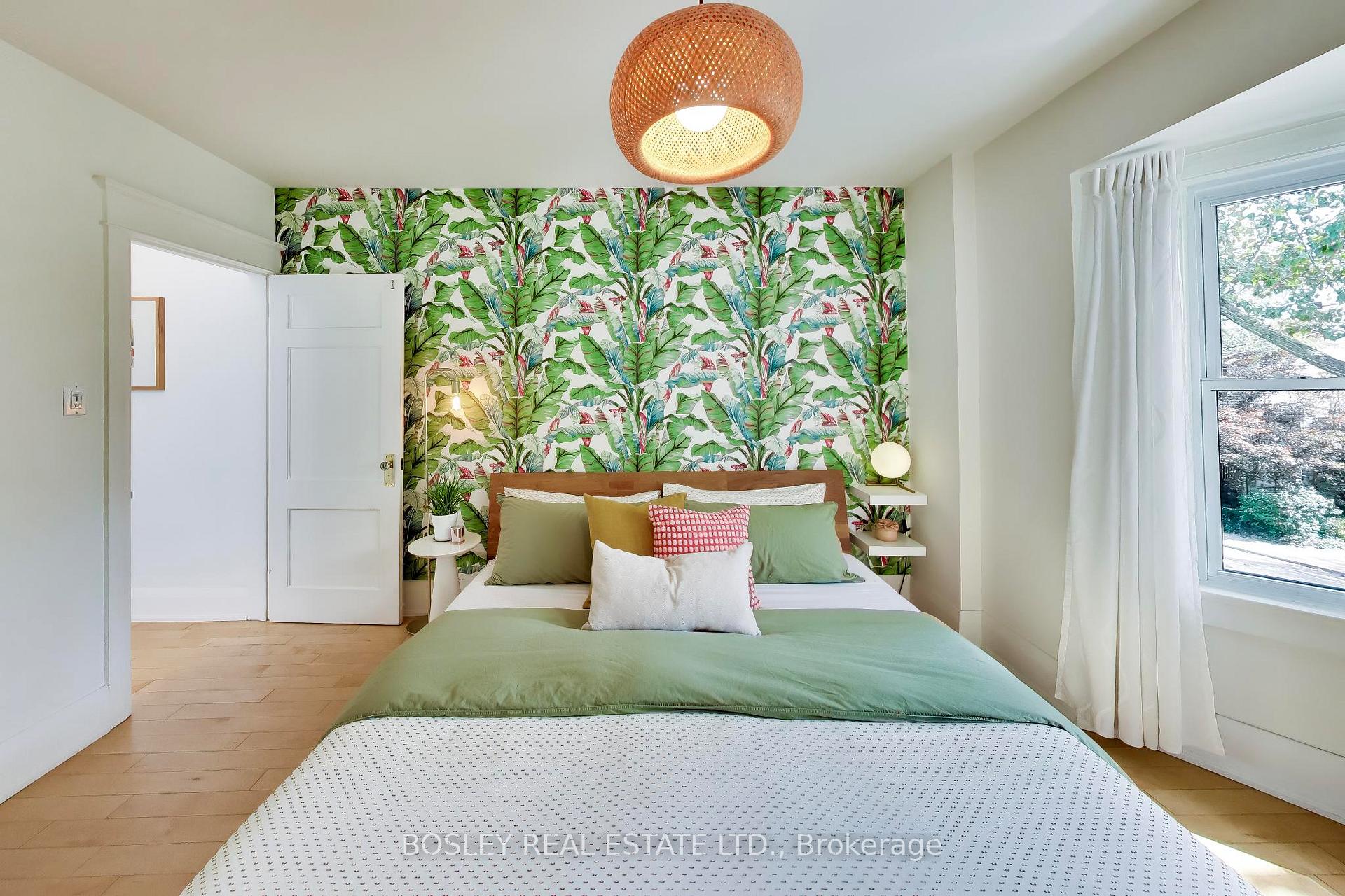Photo 13 of 188 Oakcrest Avenue, Toronto, East End-Danforth — HOMEH