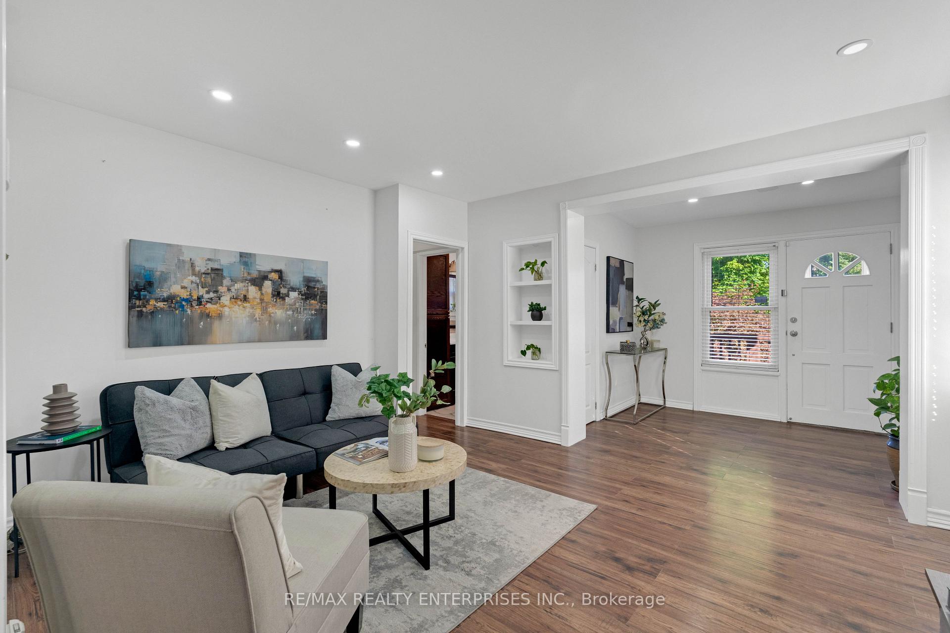 Photo 7 of 161 Angelene Street, Mississauga, Mineola — HOMEH