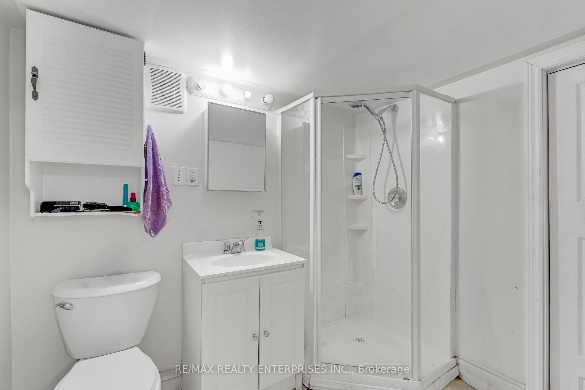 Photo 17 of 161 Angelene Street, Mississauga, Mineola — HOMEH