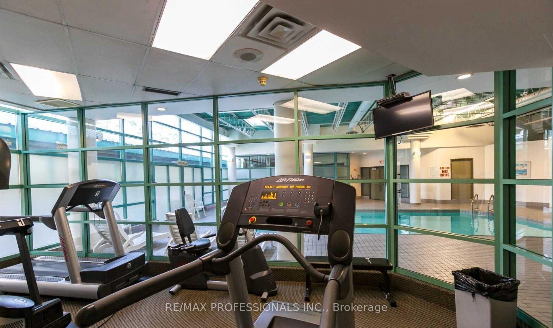 Photo 13 of Unit 1606, 4205 Shipp Drive, Mississauga, City Centre — HOMEH