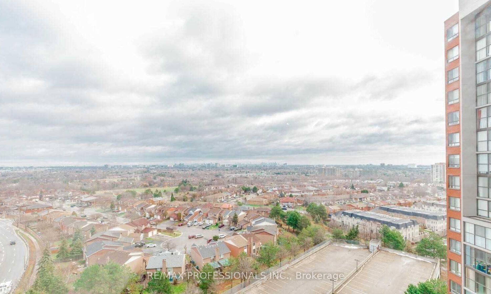 Photo 14 of Unit 1606, 4205 Shipp Drive, Mississauga, City Centre — HOMEH
