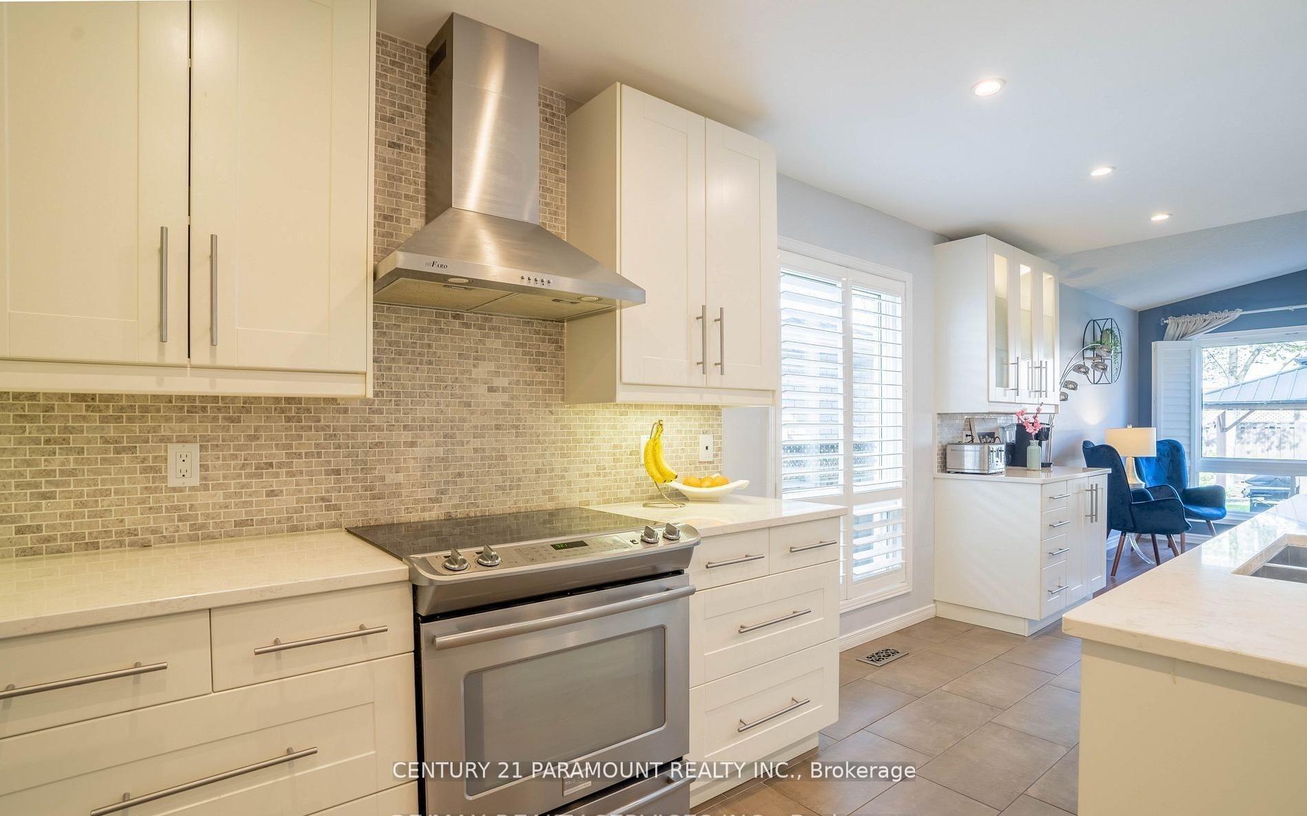 Photo 9 of 100 Fieldcrest Avenue, Clarington, Courtice — HOMEH